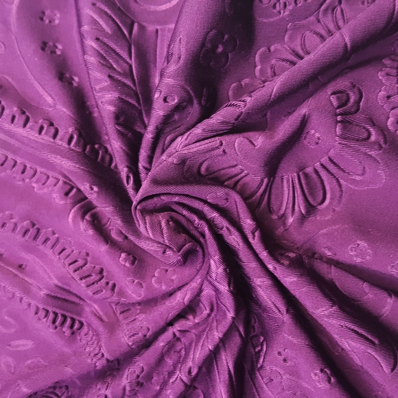 TAHARI Size S Soft Lightweight Embossed Pattern Blouse - Picture 5 of 5